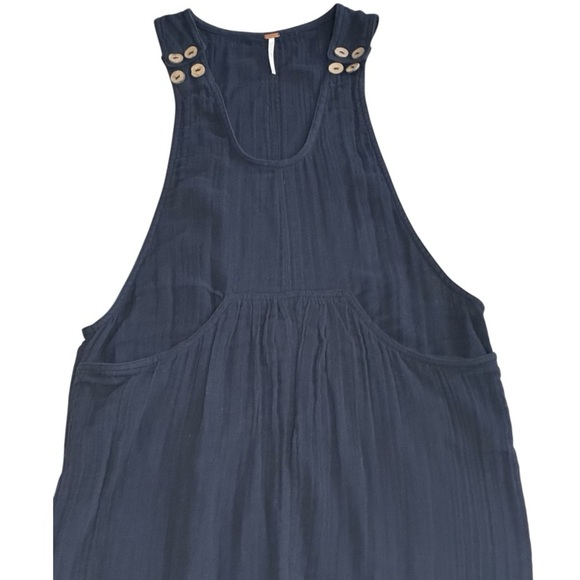 FREE PEOPLE FP Black Jumpsuit Size S Wooden Buttons Boho Overalls Relaxed Fit - Picture 3 of 6